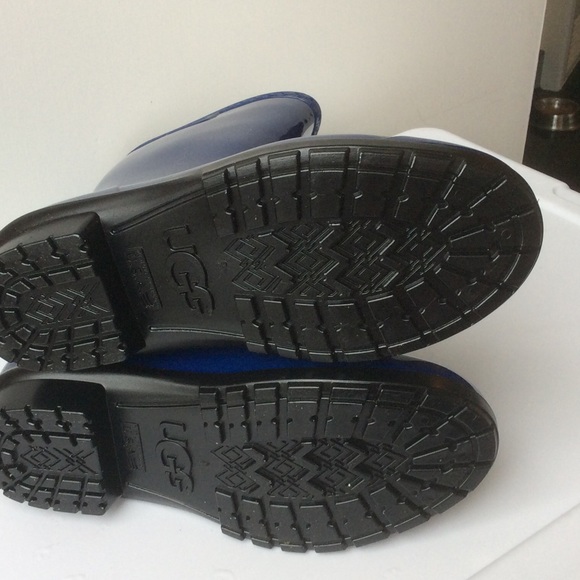 🆕Ugg Australia Short Rainboots. - Picture 4 of 4