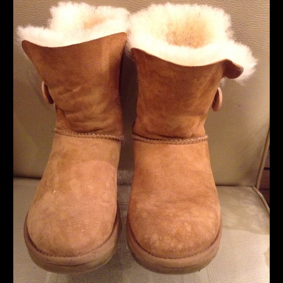 Authentic Ugg Australia Bailey Button Boots - image 2