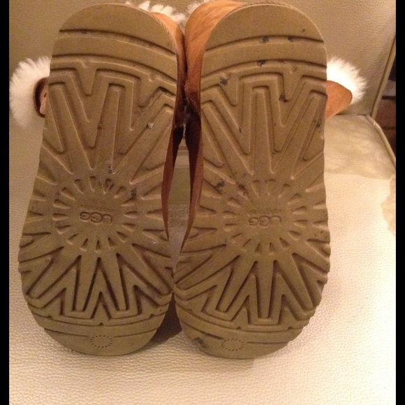 Authentic Ugg Australia Bailey Button Boots - image 4