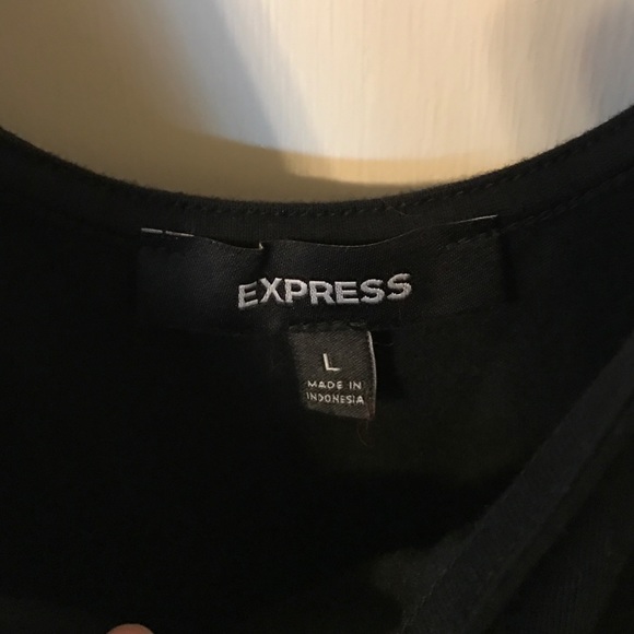 Express Simple LBD - Picture 3 of 3