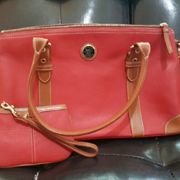 Dooney & bourke