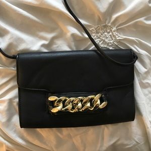 Black and gold chain link H&M clutch with strap