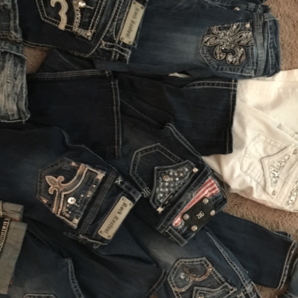 Miss me and rocks - Picture 4 of 4