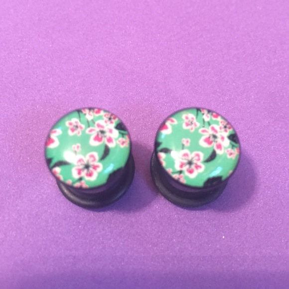 7/16" cute flower ear gauges