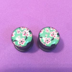 7/16" cute flower ear gauges