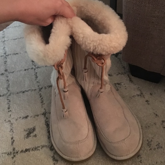 Ugg size 7 boots❄️