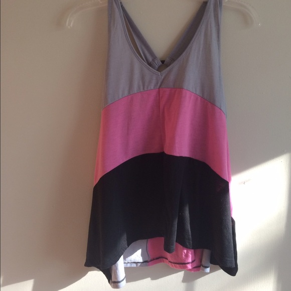 Tops - Flowy top