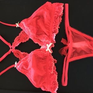 New Victoria's Secret bra and panty set size small