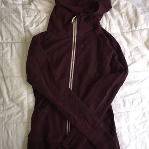 Lululemon size 4 zip up jacket