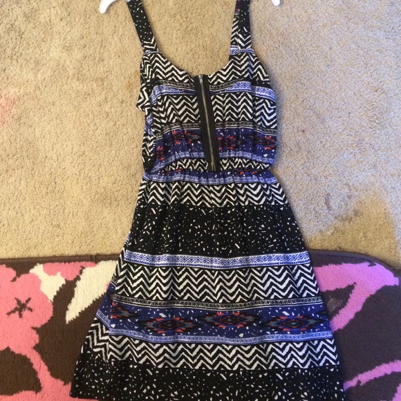 Short dress