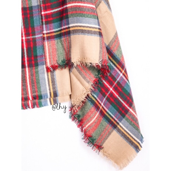 PLAID BLANKET SCARF/WRAP - Picture 4 of 4