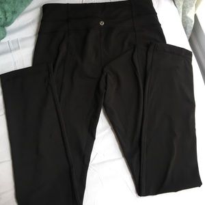 Lululemon size 6 straight leg yoga pant