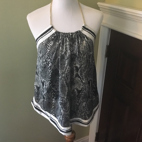 Express black and white open back top M