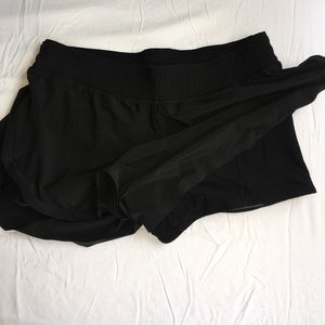 Lululemon size 6 running shorts with spandex under
