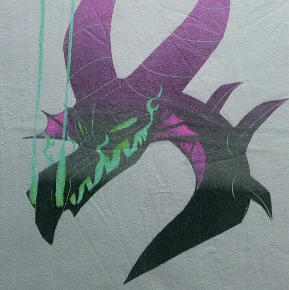 Teefury Women's Malifecent Dragon Tee NWOT - Picture 1 of 2