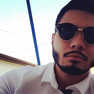 Meet your Posher, Luis