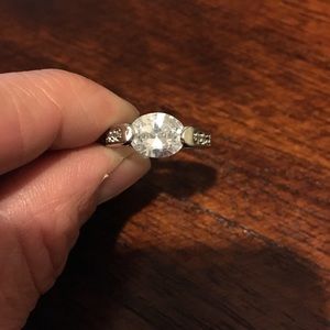 Beautiful CS Diamond Ring Size 7