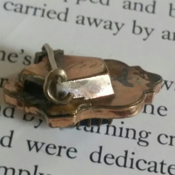 Bundled - Picture 2 of 4