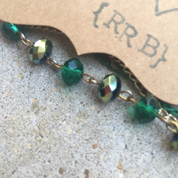 Long Green and Gold Statement Necklace - Picture 3 of 4