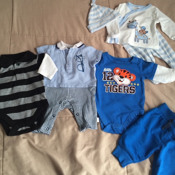 Lot of Newborn clothes
