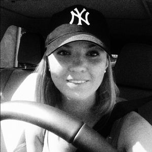 Meet your Posher, Daniela