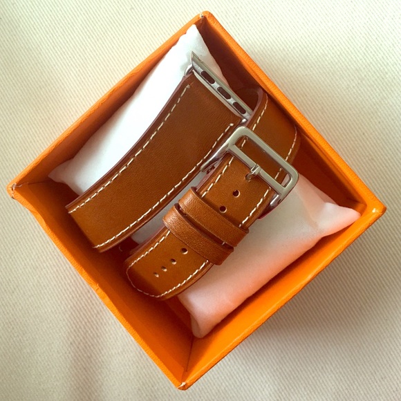 Apple Watch double tour brown leather band