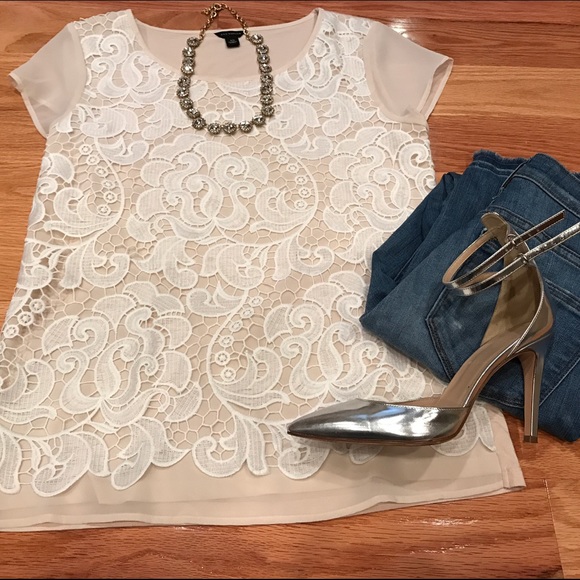 Ann Taylor Lace Front Top XS