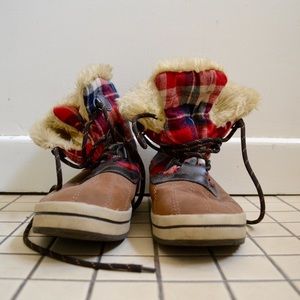 Plaid Snow Boots