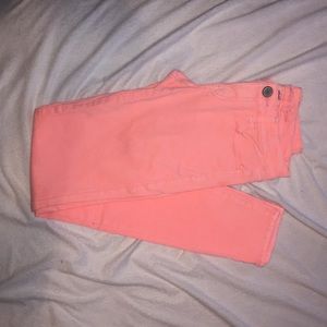 Fluorescent pink jeggings