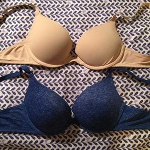 2 Victoria's Secret pink push-up bras