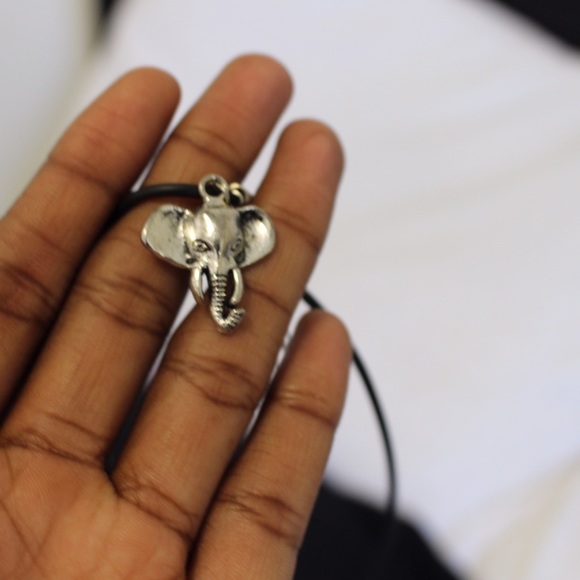 Elephant head choker - Picture 1 of 2