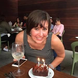 Meet your Posher, Leslie