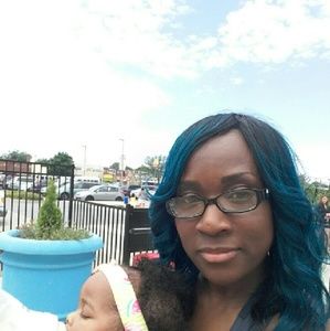 Meet your Posher, April