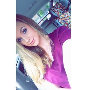 Meet your Posher, Robyn