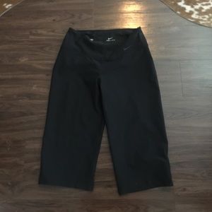 Nike dri-fit "capri cut" workout/yoga pants