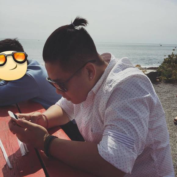 Meet your Posher, Piseth - Picture 1 of 1