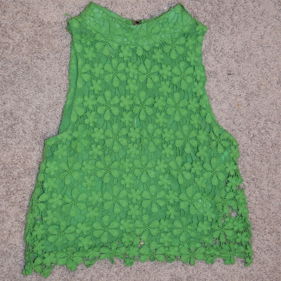 Green Lace Crop