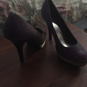 Hi heel platform shoes.