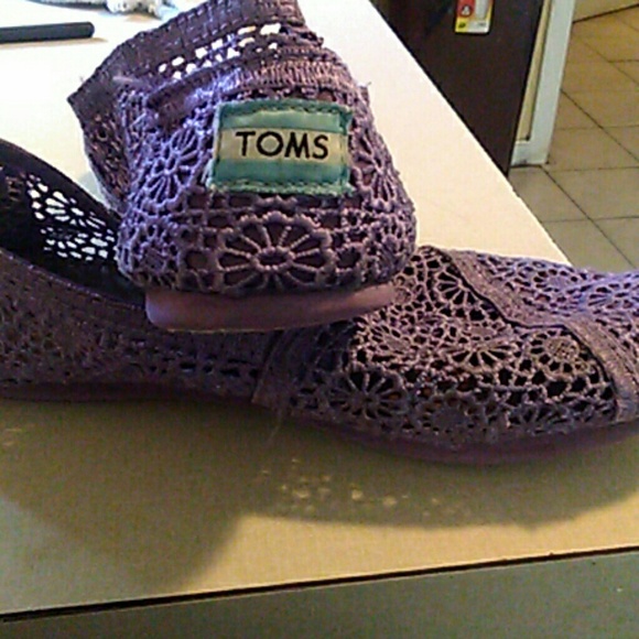 Toms