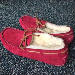 UGG Women's Dakota Slippers