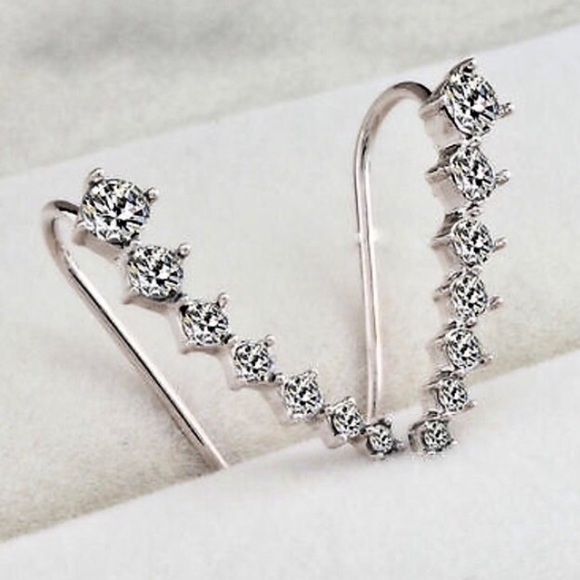 🎀HP🎀 Silver Crystal Ear climbers 🚫Nickel Free🚫 - Picture 2 of 4