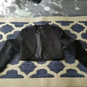 H&m crop black jacket