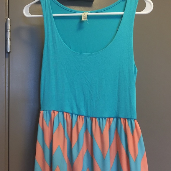 Pixi + Ivy chevron maxi dress - Picture 2 of 3