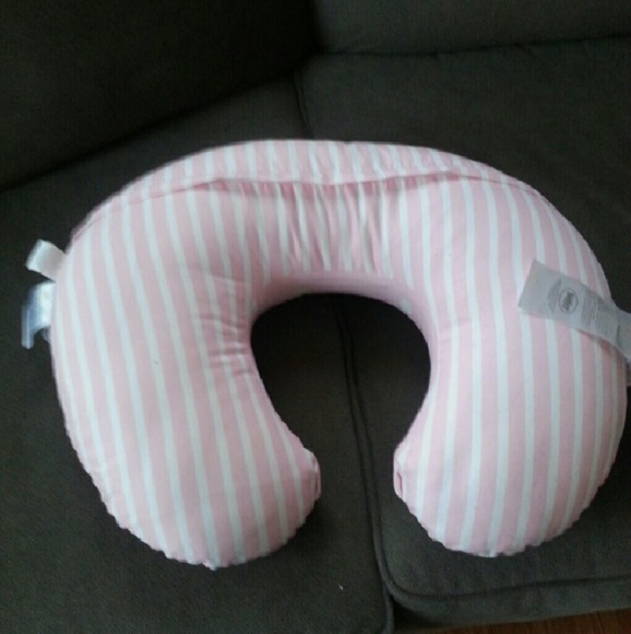 Boppy pillow ( NEED GONE ASAP )