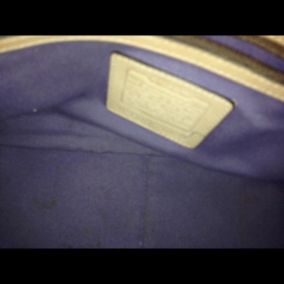 Authentic Coach **** - Picture 2 of 2