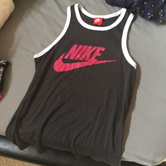 Nike workout tank