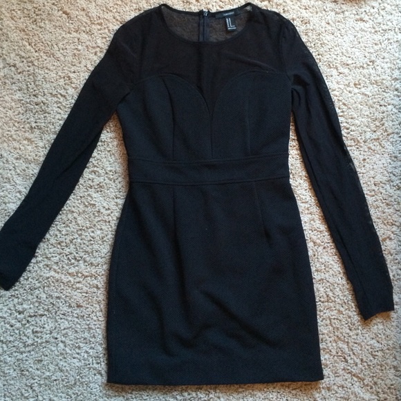 Black bodycon dress