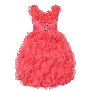Toddler party dress. Beautiful dress with Ruffles.