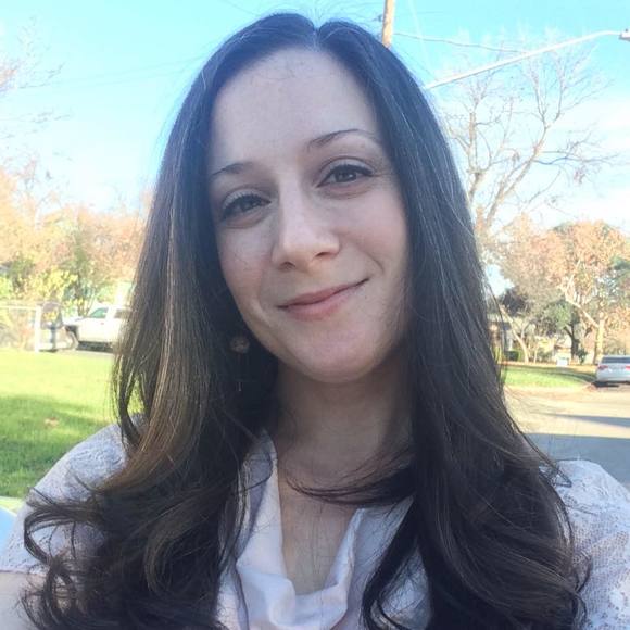 Meet your Posher, Suzette