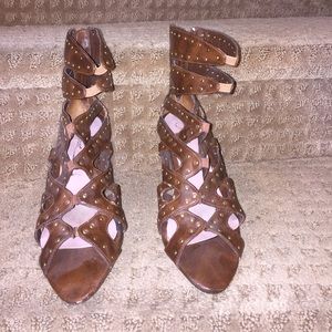 Gladiator sandal